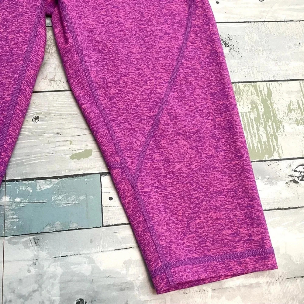 ZELLA Pink/Purple Workout Capri Leggings - Picture 3 of 8